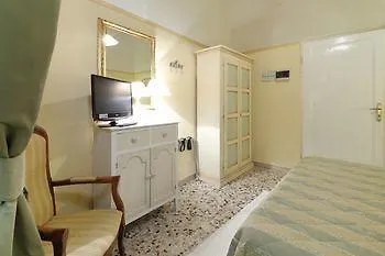 Residenza Maglioni Al Battistero Penzion 2*